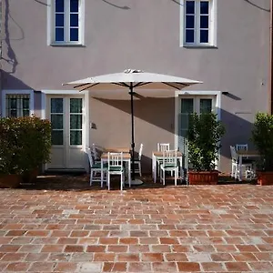 Il Tiglio Jacuzzi&sauna Bed & Breakfast